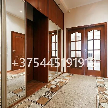Arenda Apartments - Ulianovskaya Str.32 Apartment