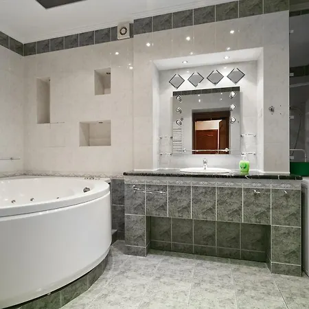 Arenda Apartments - Ulianovskaya Str.32 * Minsk
